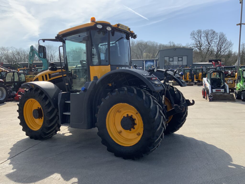 JCB 4220 Fastrac Tractor (ST26172)