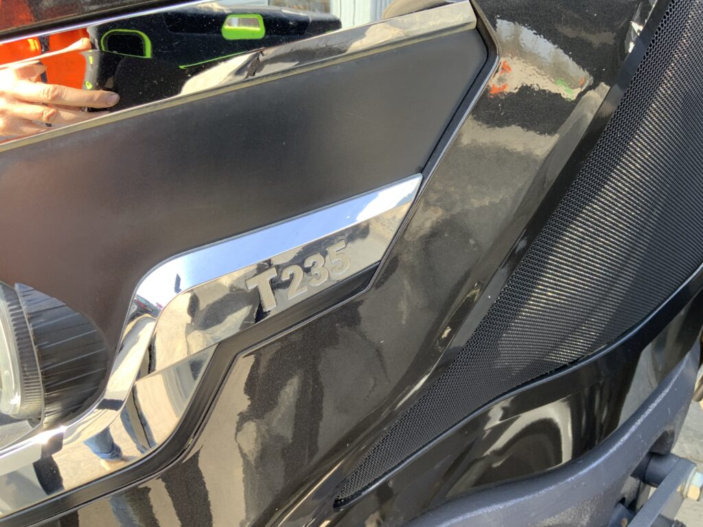 Valtra T235 Versu Tractor (ST25946)