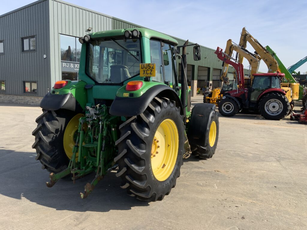 John Deere 6620 Tractor (ST25338)
