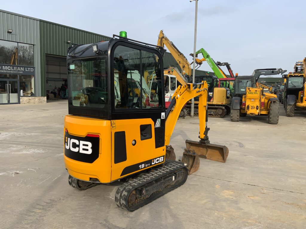 JCB 19c-1 Digger (ST25944)