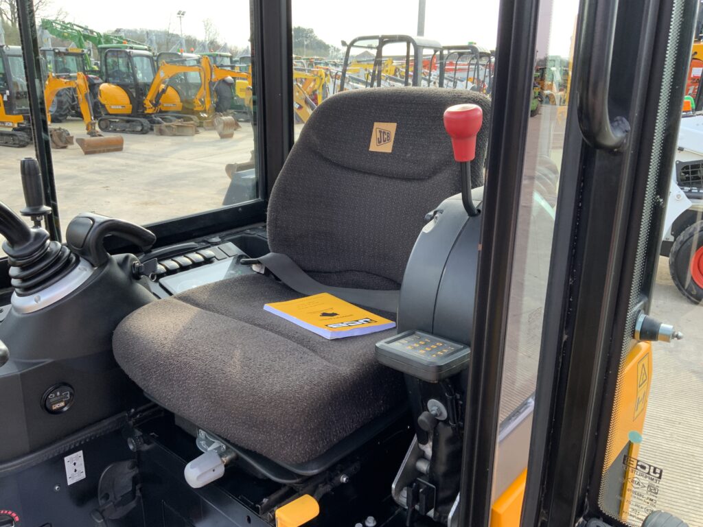 JCB 19c-1 Digger (ST25944)