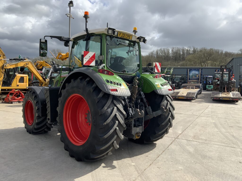 Fendt 724 Profi + Tractor (ST26149)
