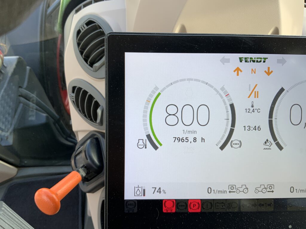 Fendt 724 Profi + Tractor (ST26149)