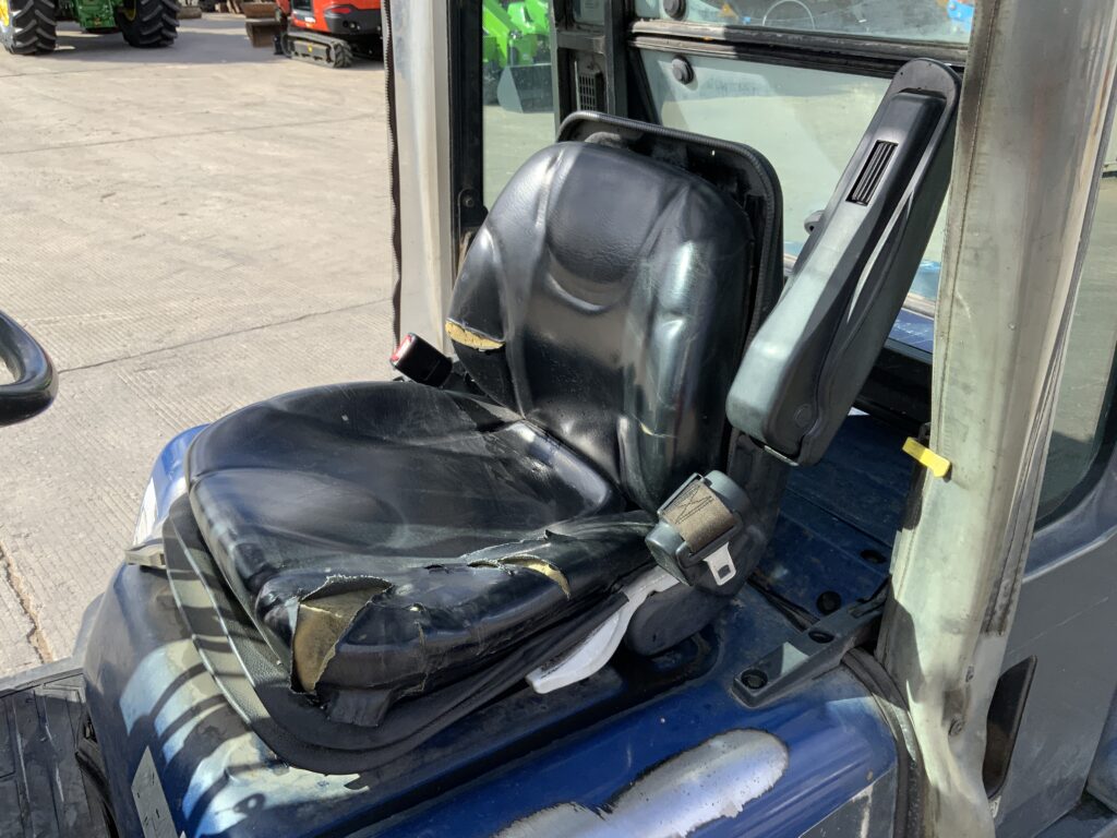 Nissan 30 Forklift (ST26281)