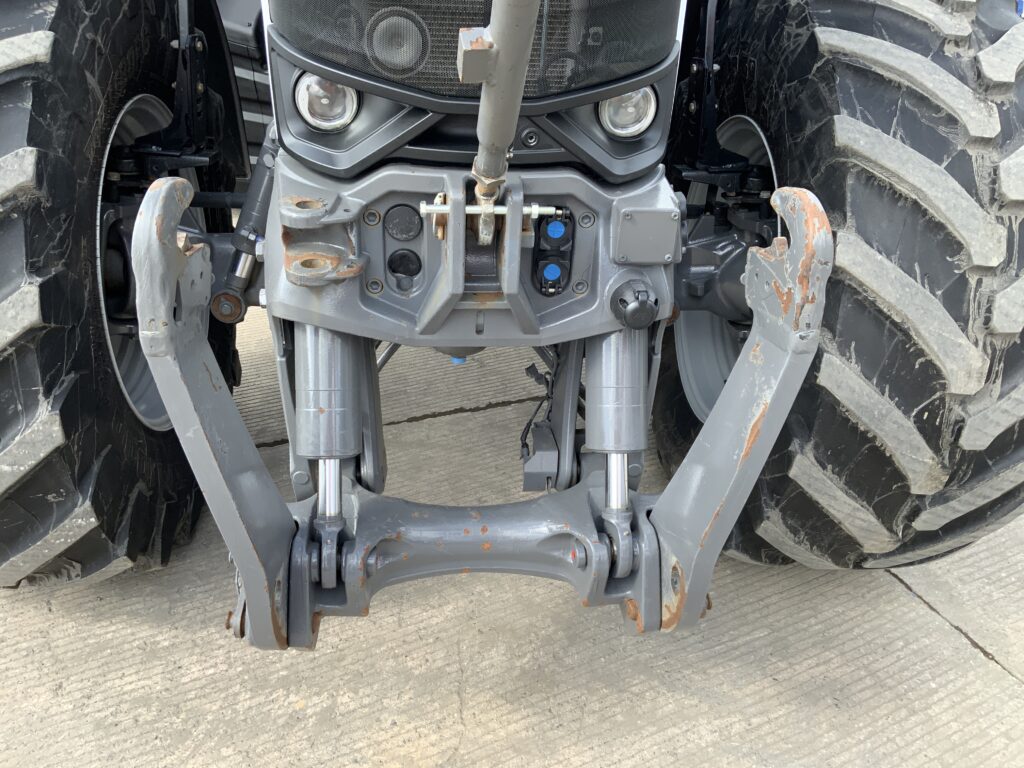 Massey Ferguson 8S.225 Black Tractor (ST26275)