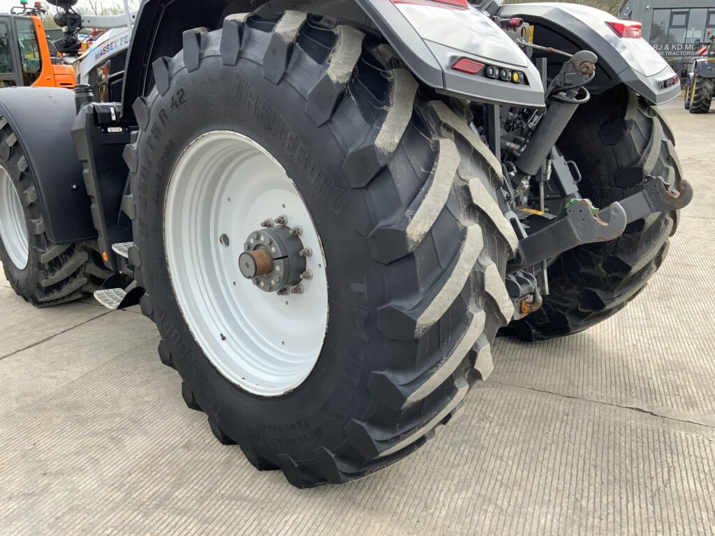 Massey Ferguson 8S.225 Black Tractor (ST26275)