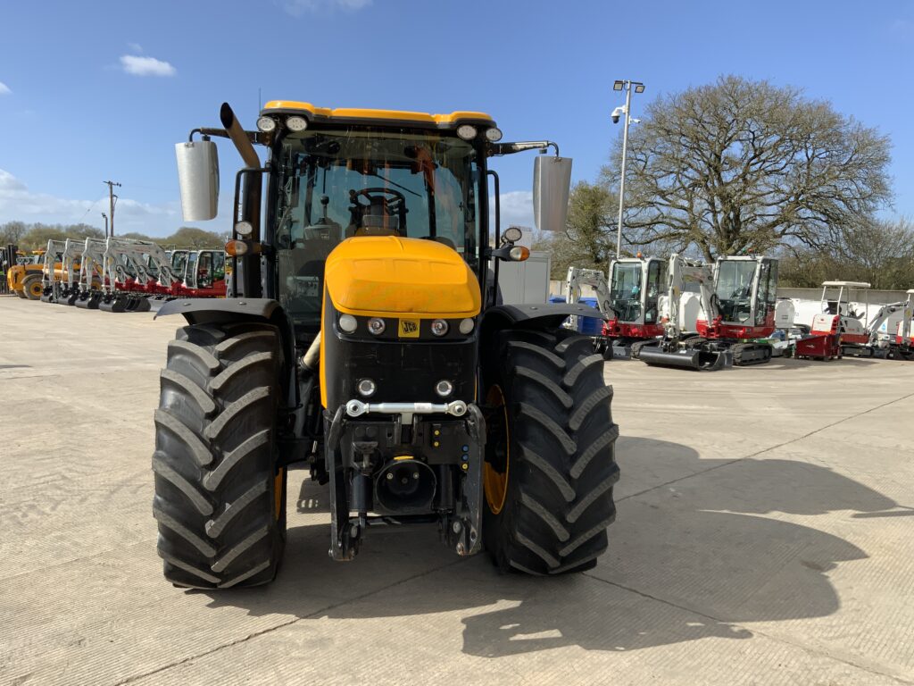 JCB 4220 Fastrac Tractor (ST26097)