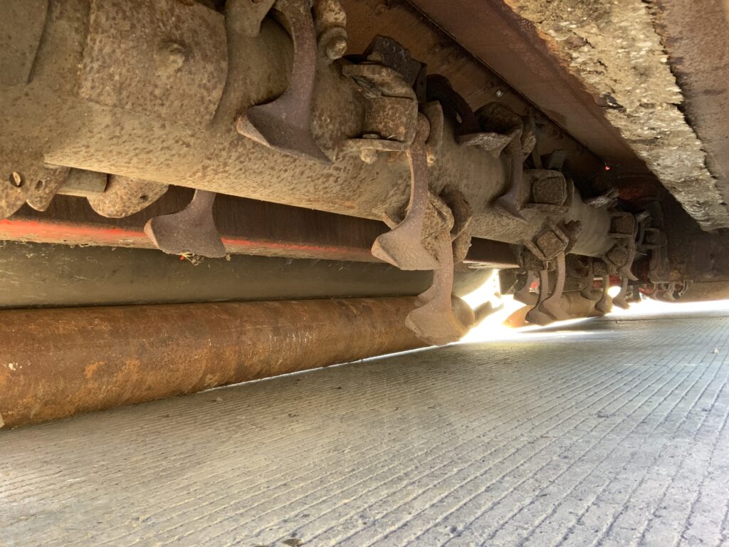 Kuhn RM 610 Folding Flail Topper (ST25871)