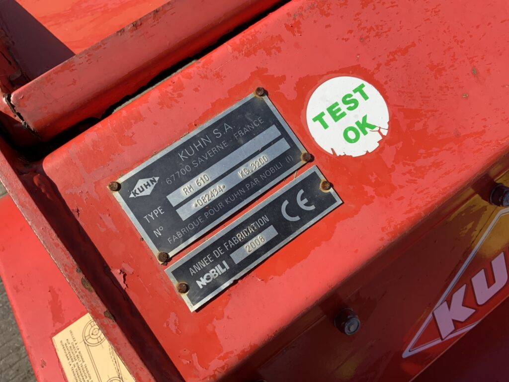 Kuhn RM 610 Folding Flail Topper (ST25871)