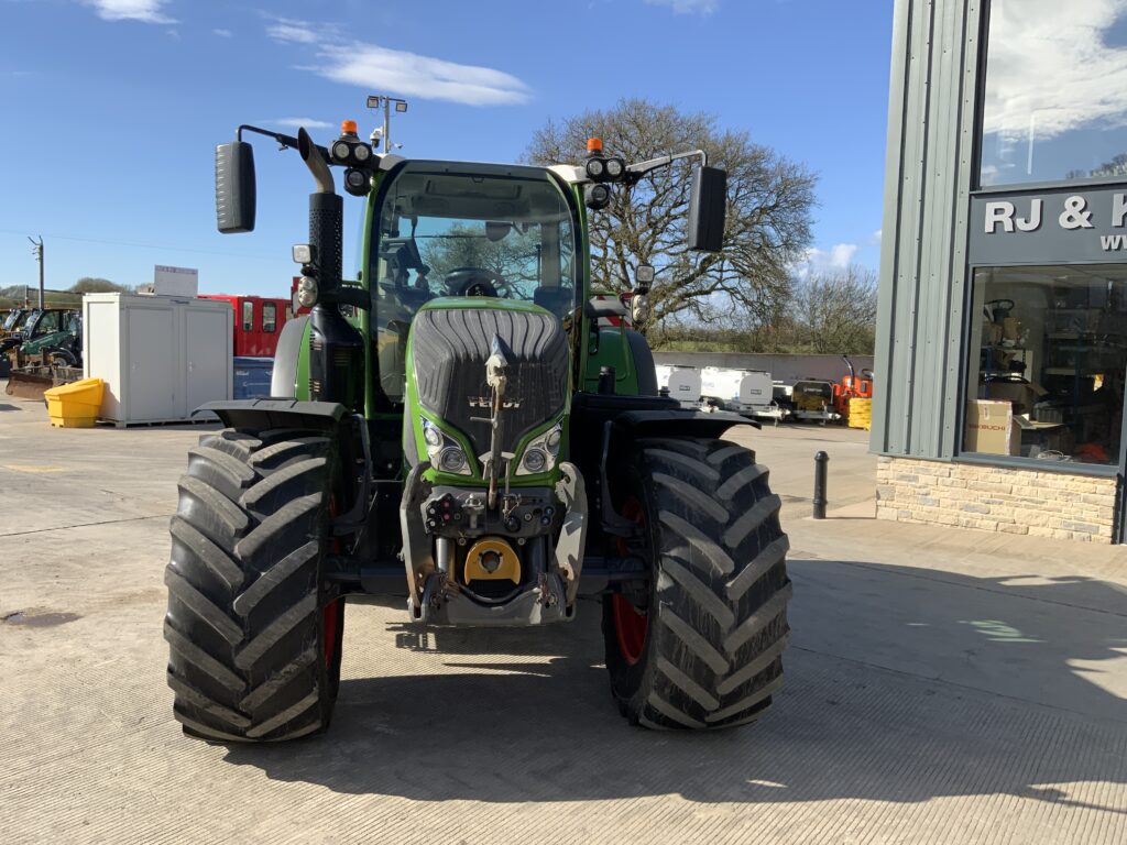 Fendt 724 Profi Plus Tractor (ST26001)