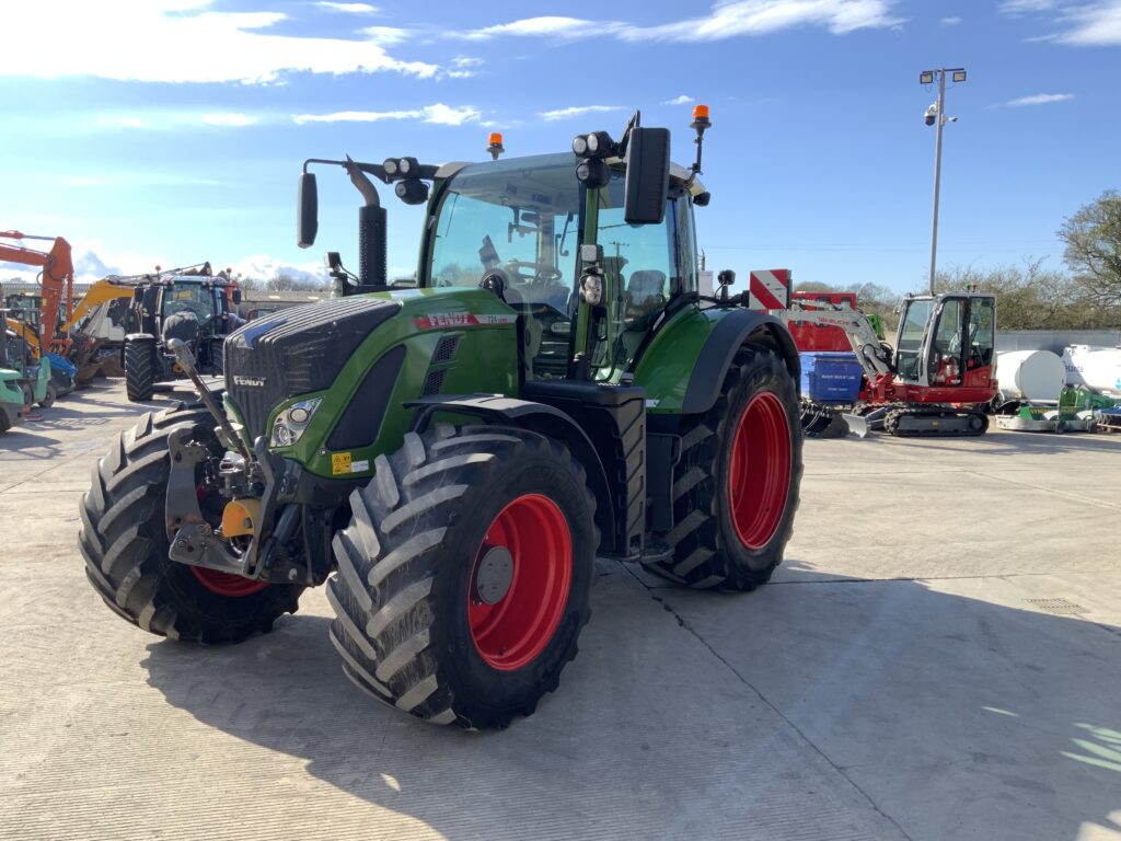 Fendt 724 Profi Plus Tractor (ST26001)