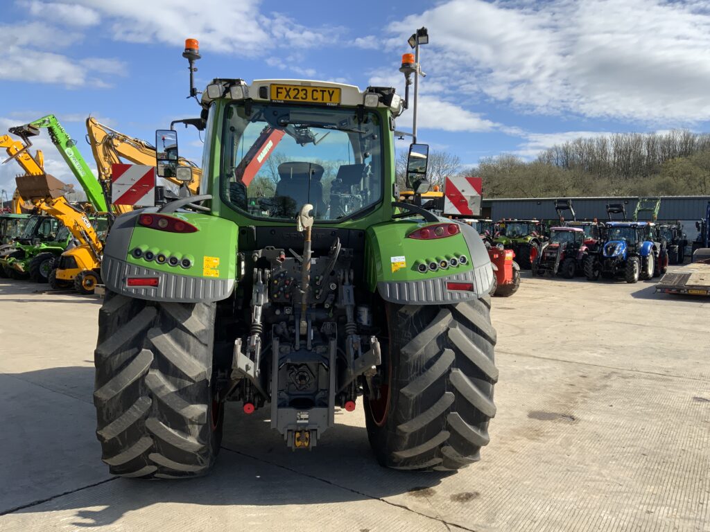 Fendt 724 Profi Plus Tractor (ST26001)