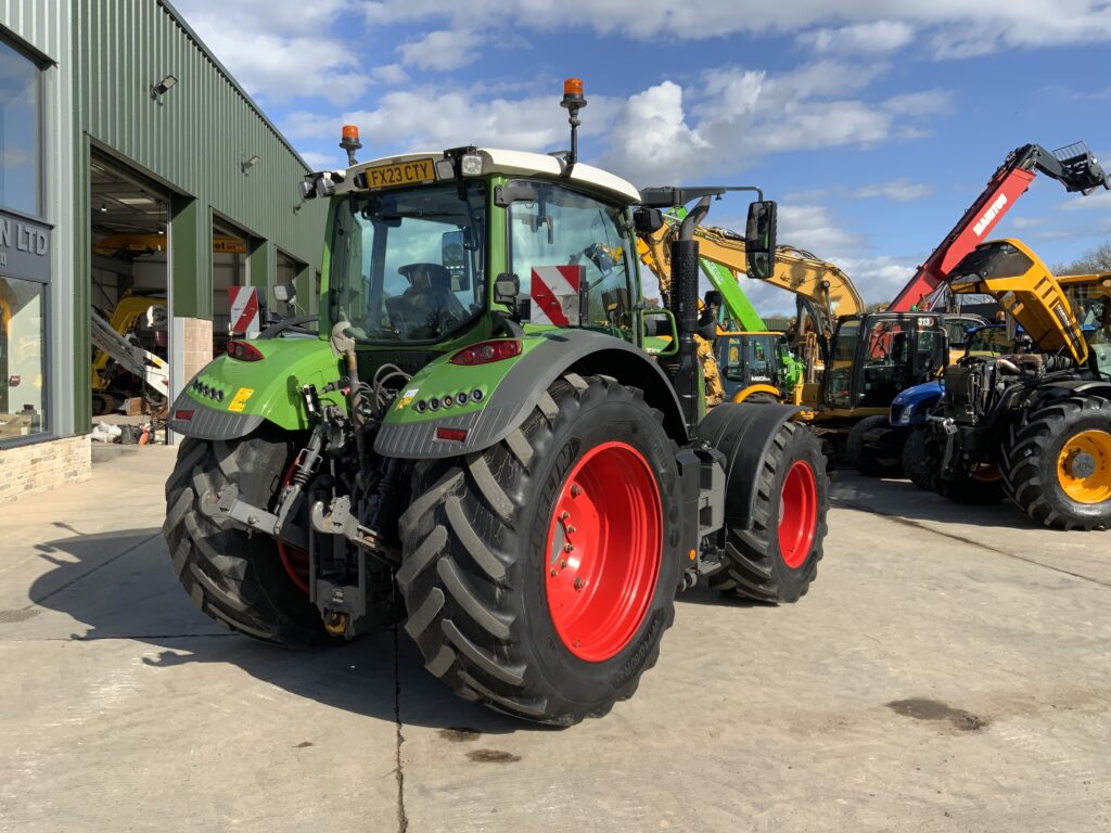 Fendt 724 Profi Plus Tractor (ST26001)