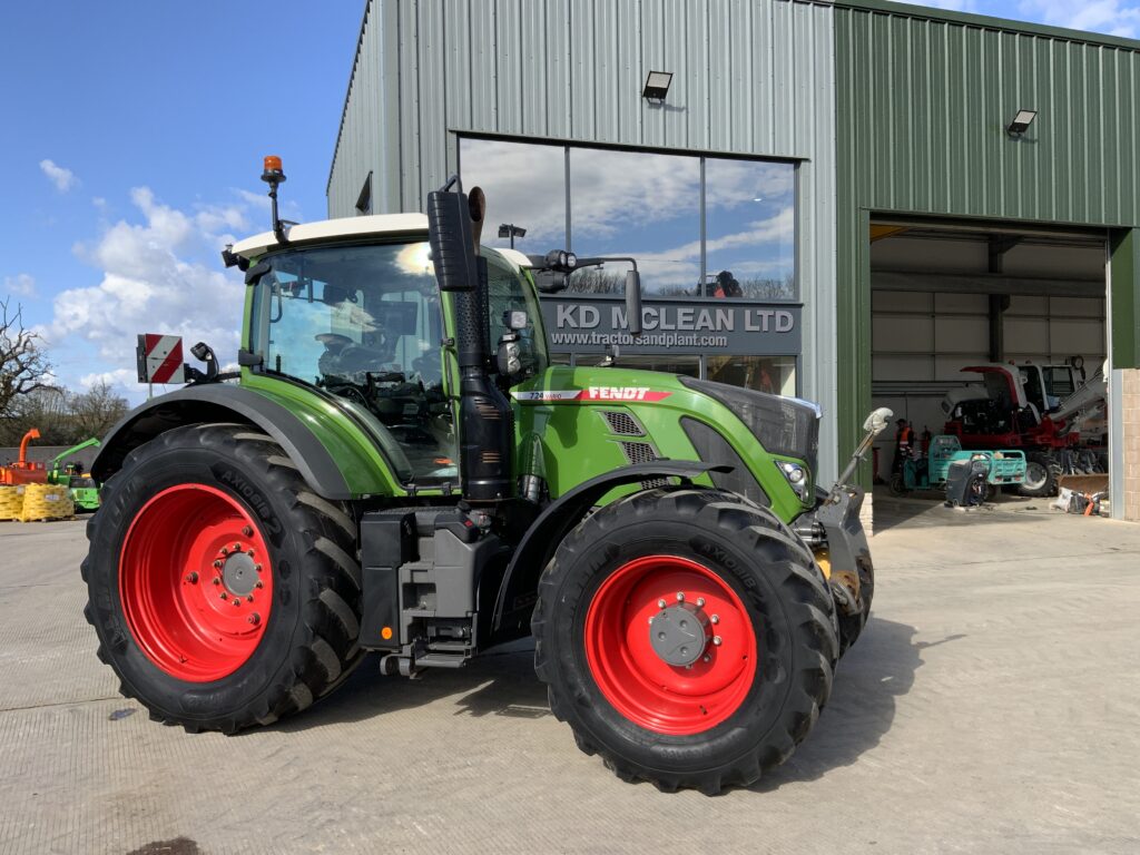 Fendt 724 Profi Plus Tractor (ST26001)