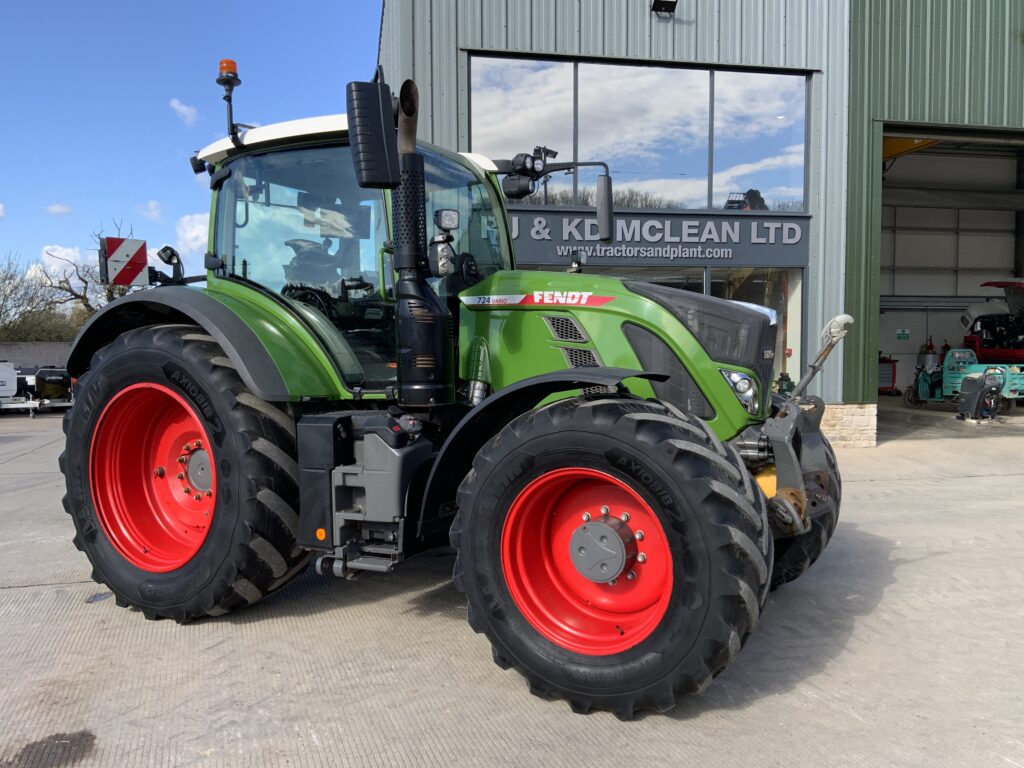 Fendt 724 Profi Plus Tractor (ST26001)