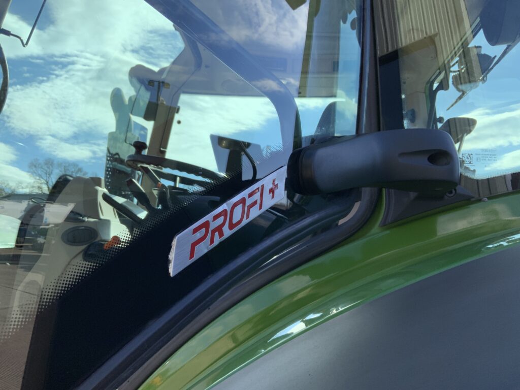 Fendt 724 Profi Plus Tractor (ST26001)