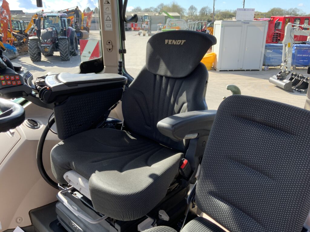 Fendt 724 Profi Plus Tractor (ST26001)