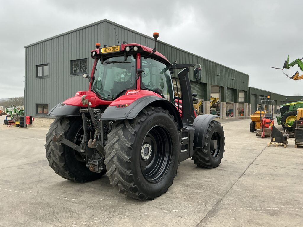 Valtra T235 Active Tractor (ST25715)