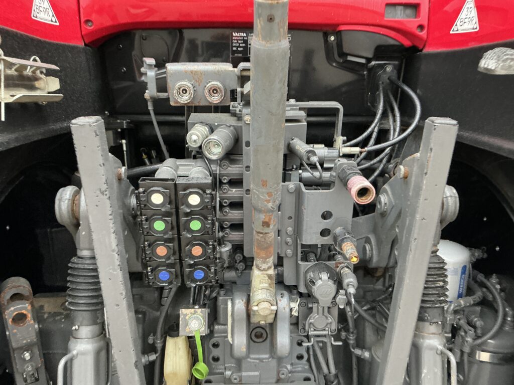 Valtra T235 Active Tractor (ST25715)