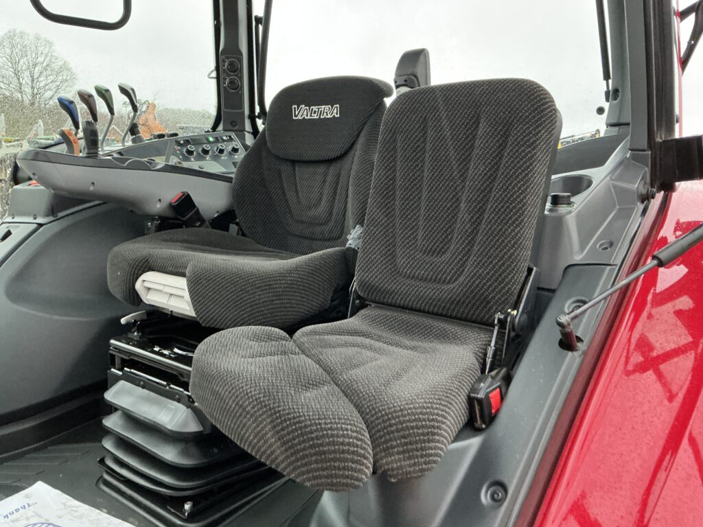 Valtra T235 Active Tractor (ST25715)