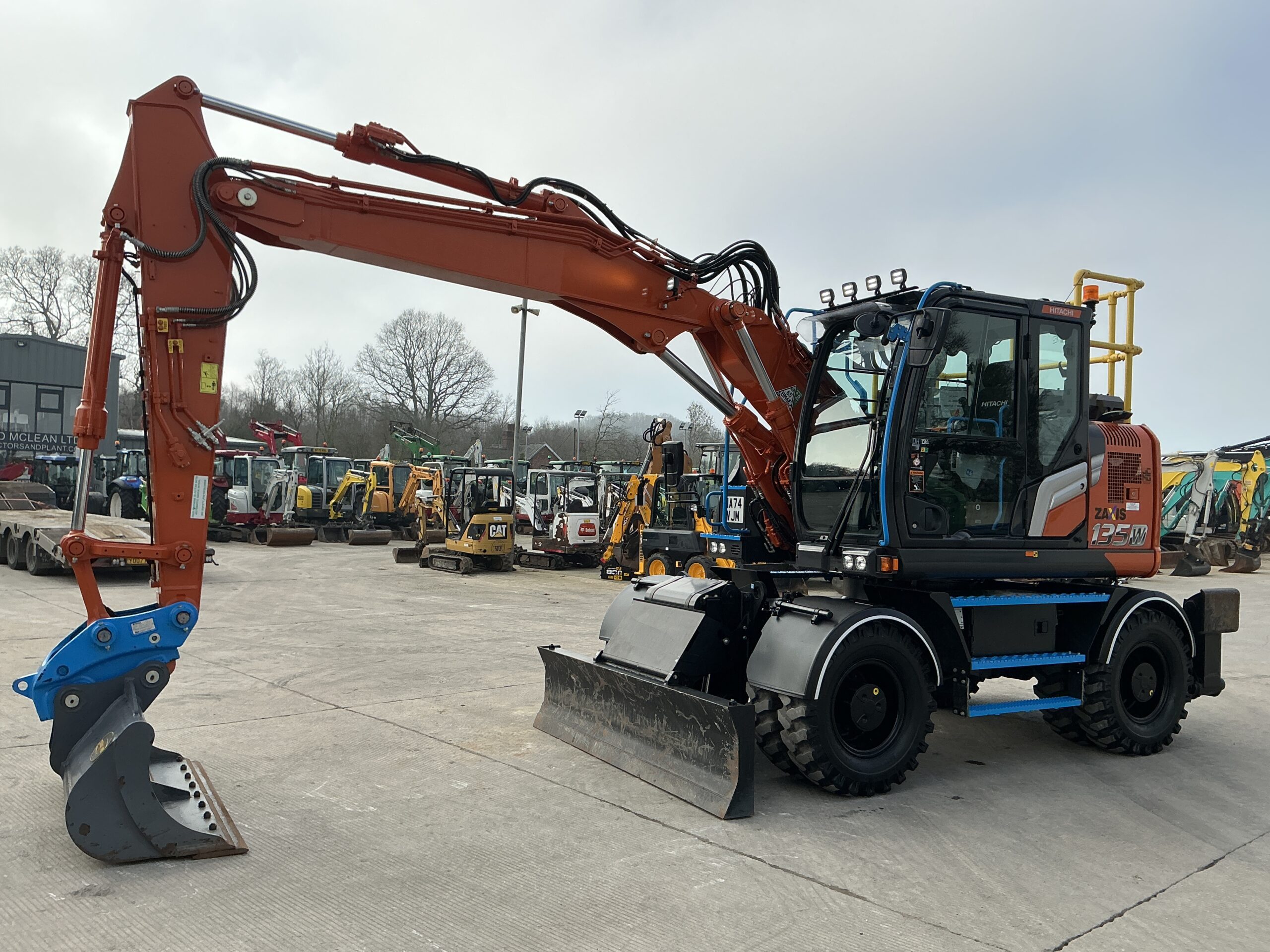 Hitachi Zaxis 135W Tab boom Rubber duck Digger (ST26075) - RJ and