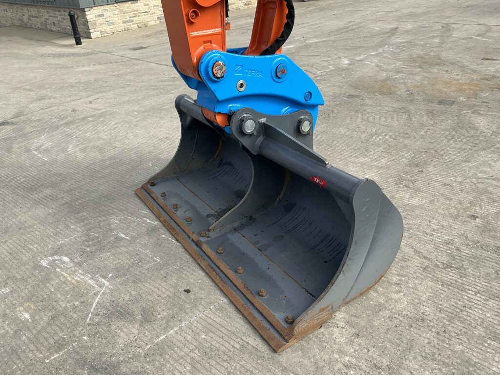 Hitachi Zaxis 135W Tab boom Rubber duck Digger (ST26075)
