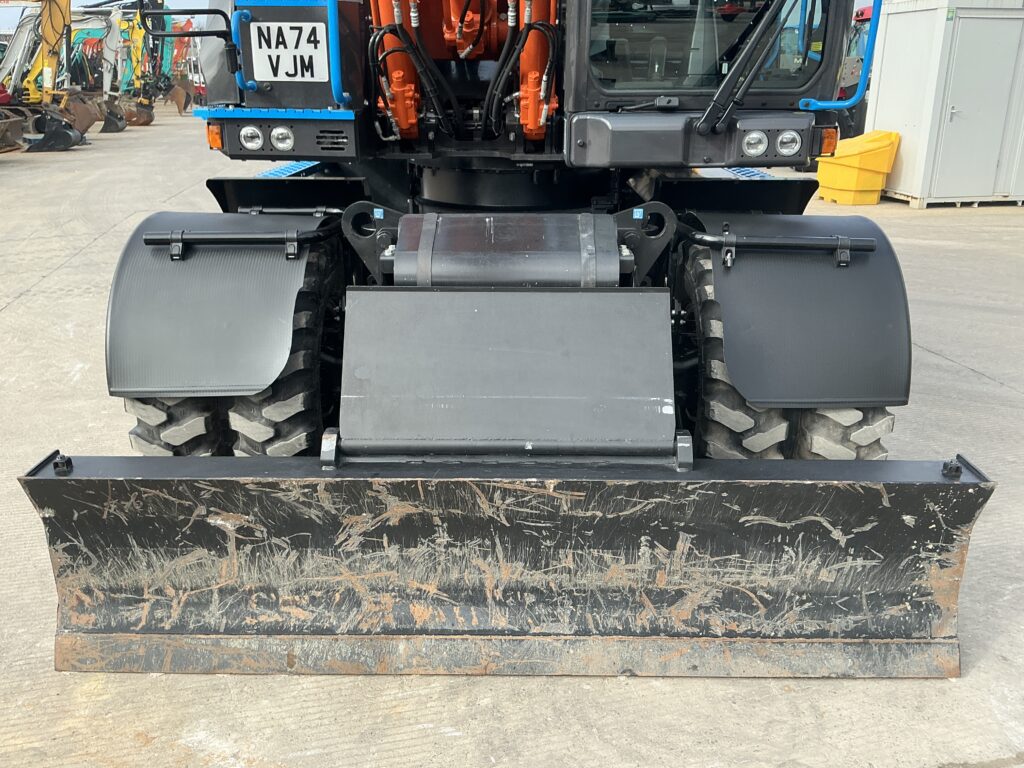 Hitachi Zaxis 135W Tab boom Rubber duck Digger (ST26075)