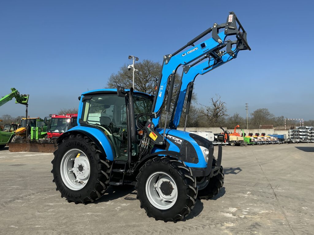 Landini 4-090 Loader Tractor (ST25977)