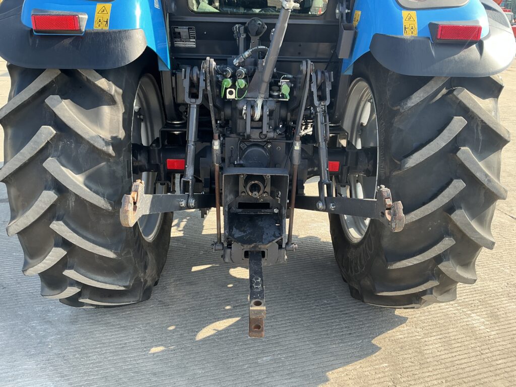 Landini 4-090 Loader Tractor (ST25977)