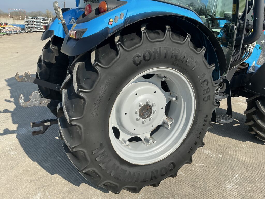 Landini 4-090 Loader Tractor (ST25977)