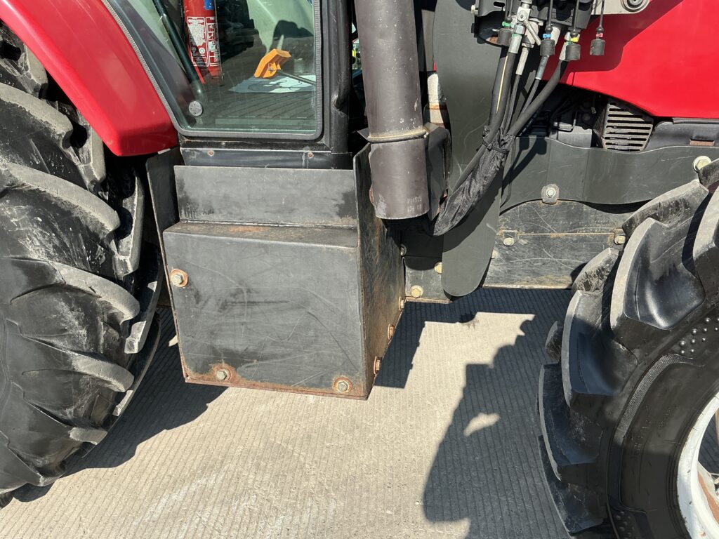 McCormick MC115 Loader Tractor (ST25693)