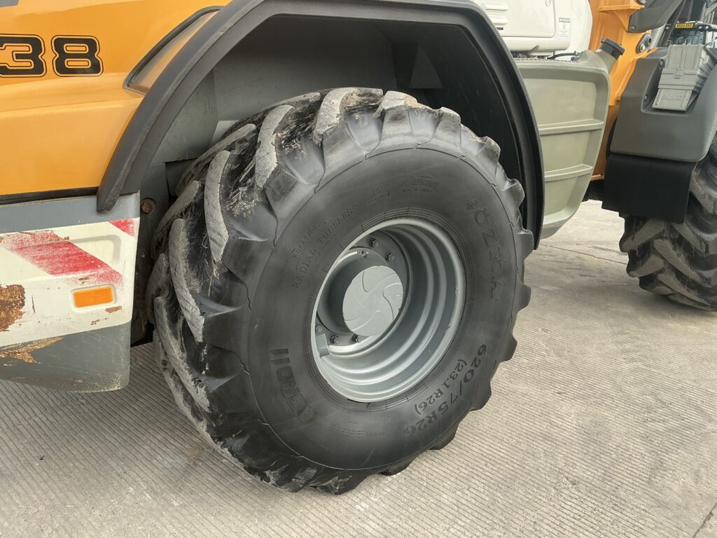 Liebherr L538 Loading Shovel (ST25866)