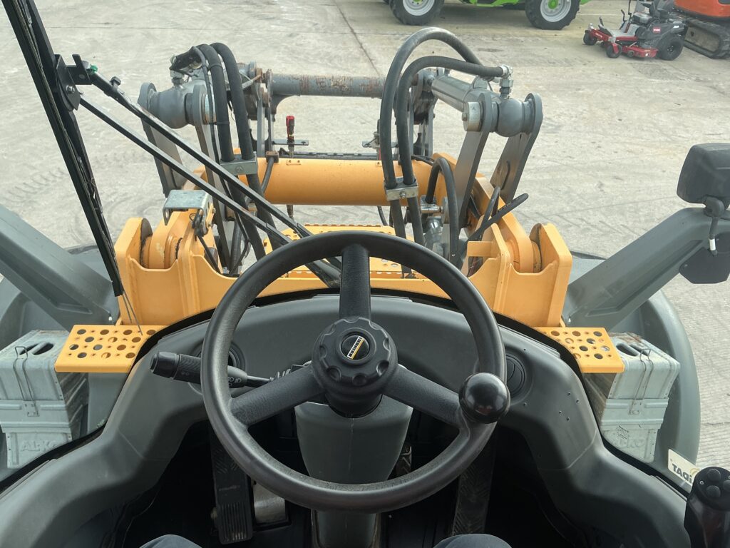 Liebherr L538 Loading Shovel (ST25866)