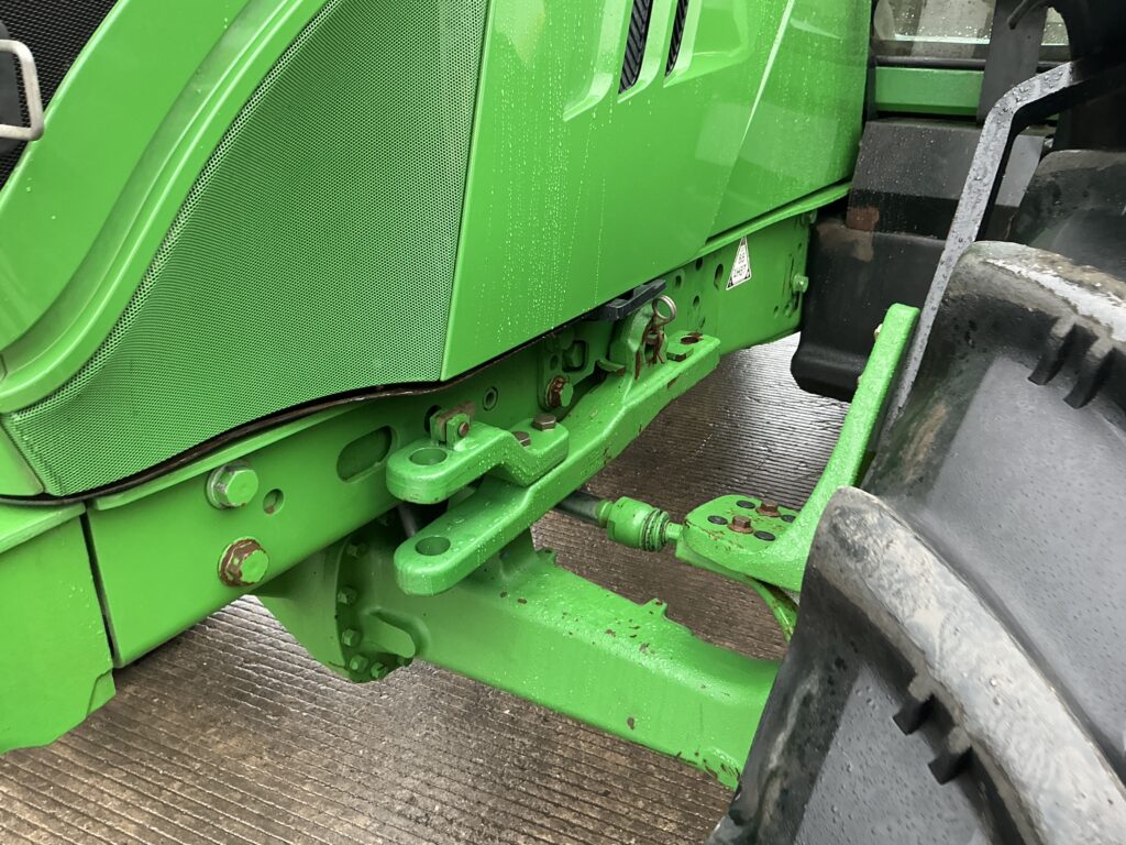 John Deere 6115M Tractor (ST25905)