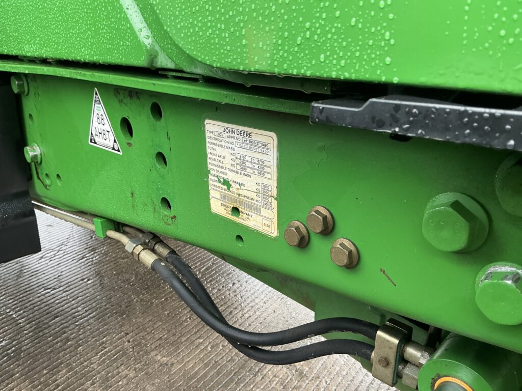 John Deere 6115M Tractor (ST25905)