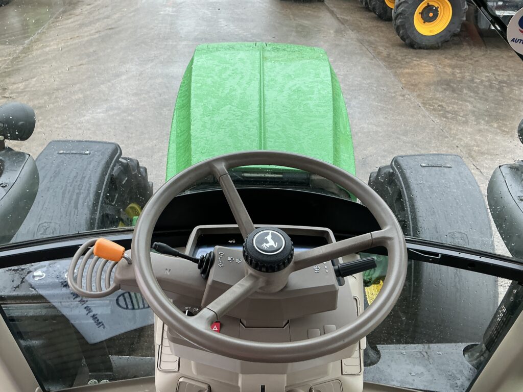 John Deere 6115M Tractor (ST25905)