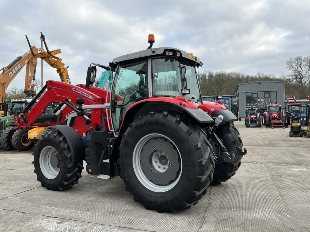Massey Ferguson 7S.180 Tractor (ST25886)