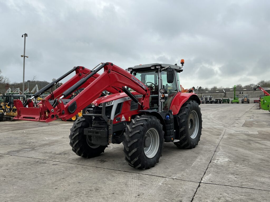 Massey Ferguson 7S.180 Tractor (ST25886)