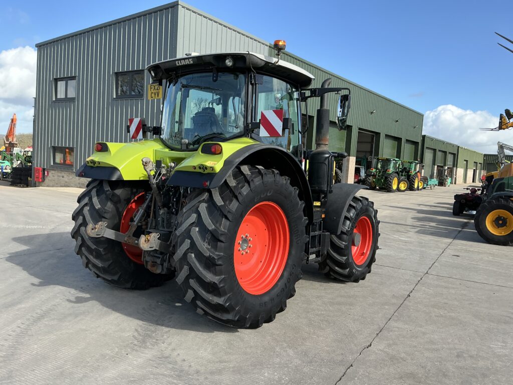Claas Arion 530 Tractor (ST26101)