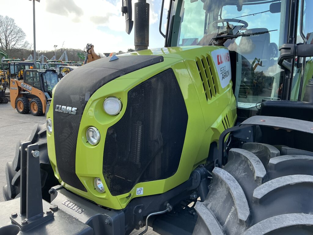 Claas Arion 530 Tractor (ST26101)