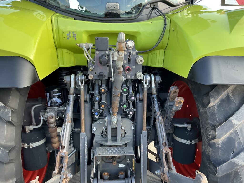 Claas Arion 530 Tractor (ST26101)