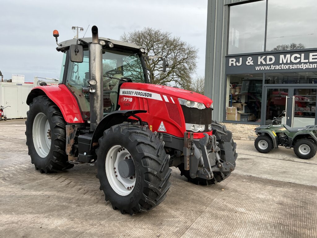 Massey Ferguson 7718 Dyna6 Tractor (ST25973)