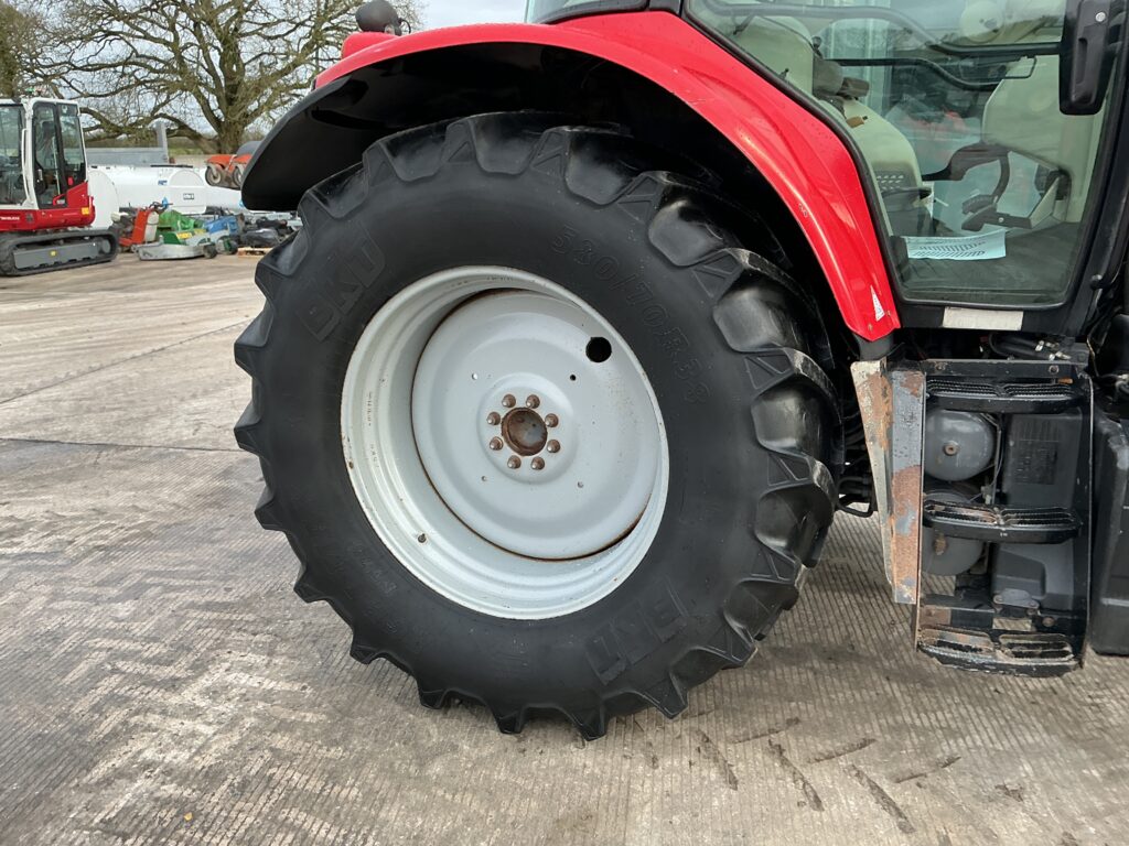Massey Ferguson 7718 Dyna6 Tractor (ST25973)