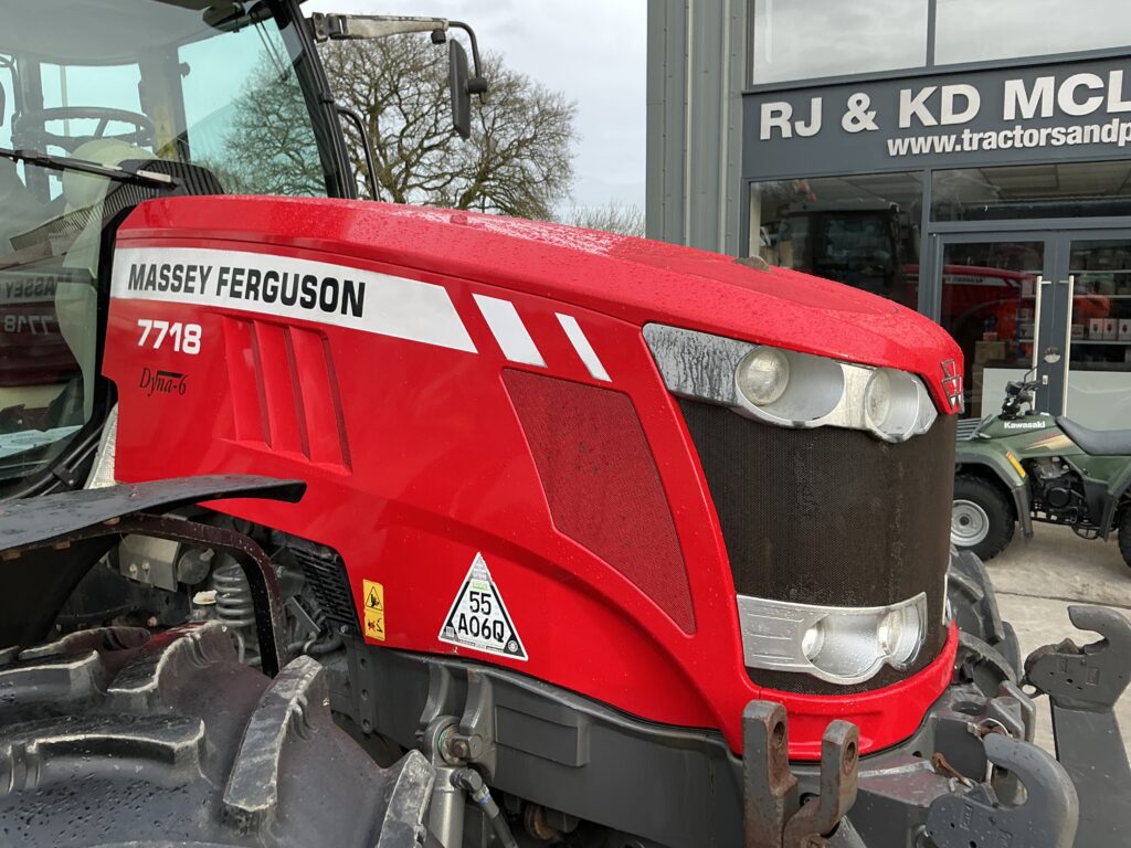 Massey Ferguson 7718 Dyna6 Tractor (ST25973)