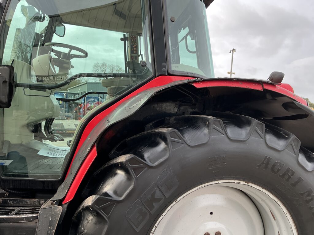 Massey Ferguson 7718 Dyna6 Tractor (ST25973)