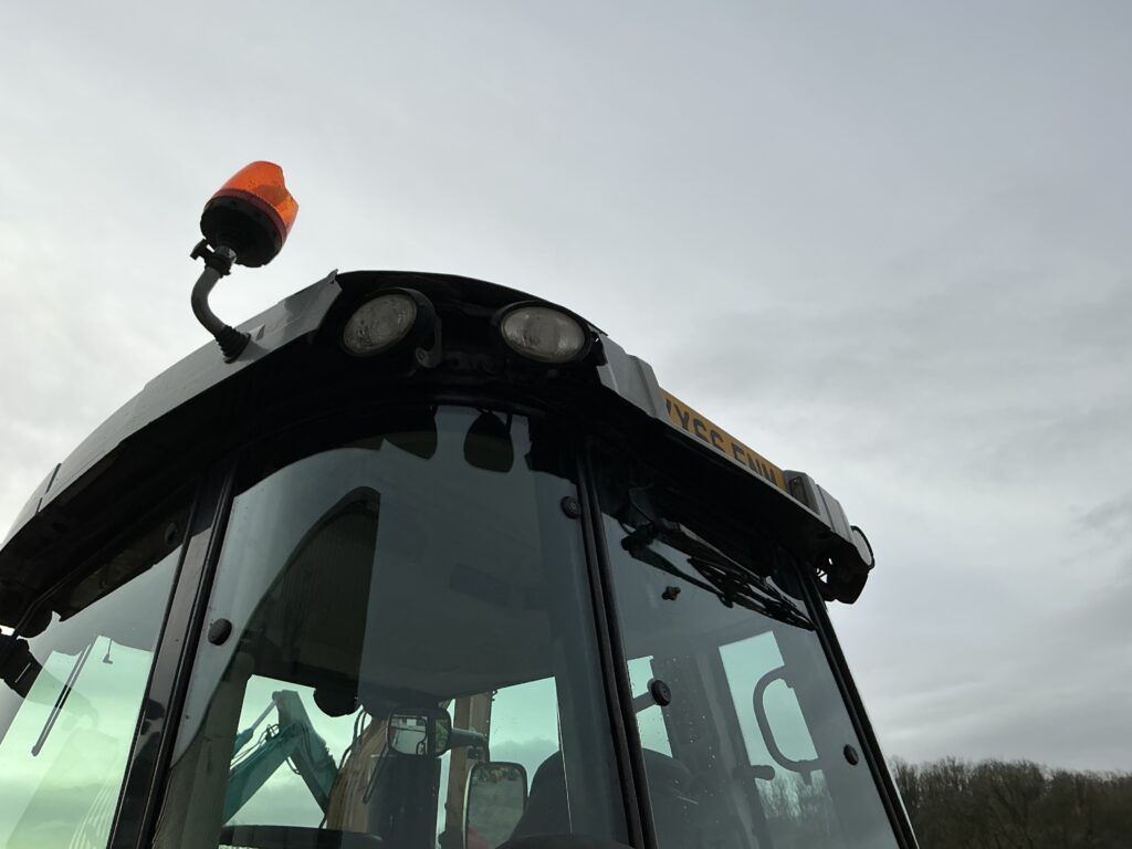Massey Ferguson 7718 Dyna6 Tractor (ST25973)