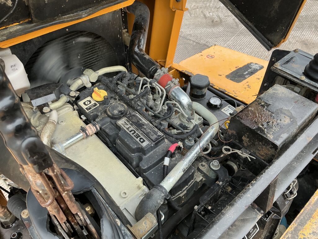 Thwaites 6 Tonne Straight Tip Dumper (ST25949)