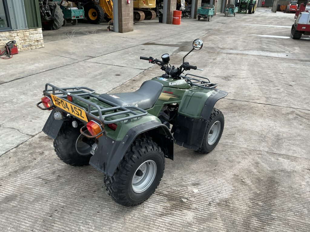 Kawasaki KLF300 Quad Bike (ST25223)