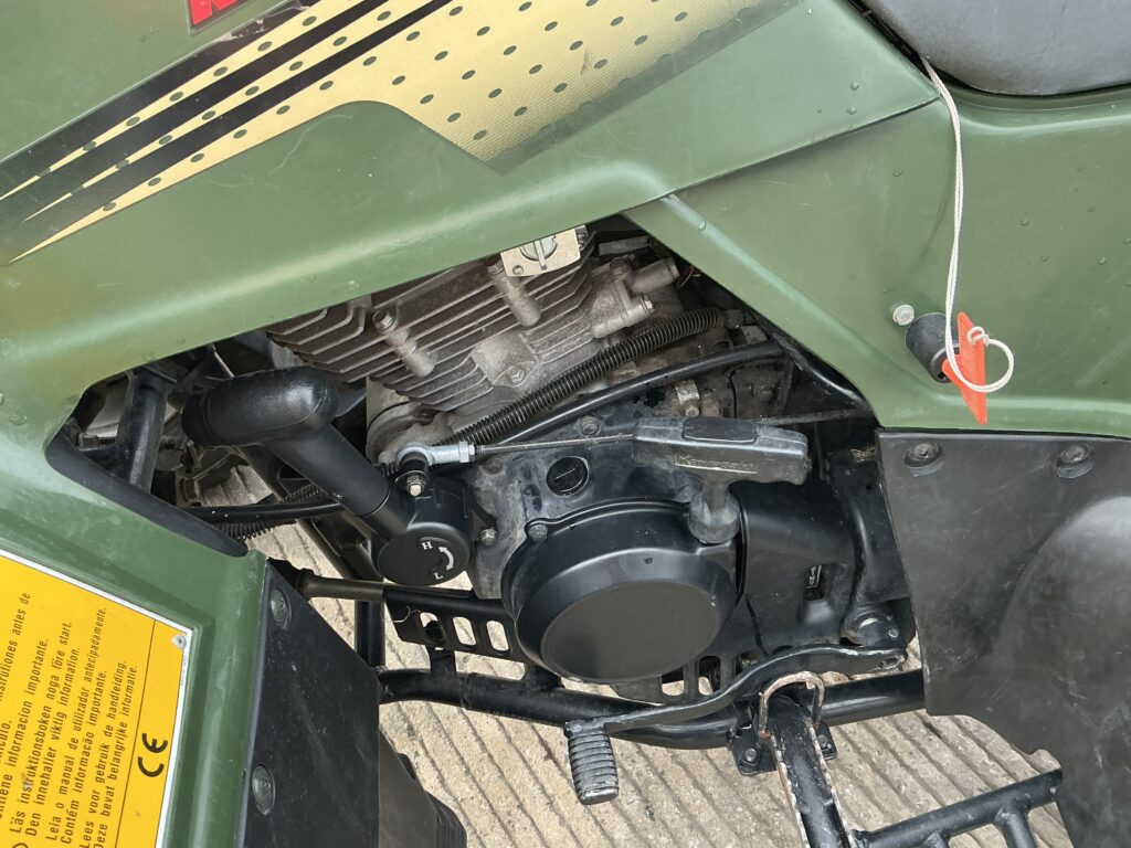 Kawasaki KLF300 Quad Bike (ST25223)