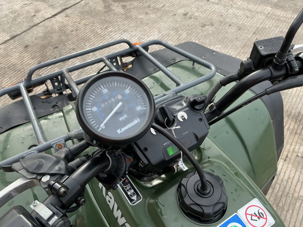 Kawasaki KLF300 Quad Bike (ST25223)